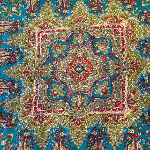 Homagerie - Silk Scarf - Made in India - Picture 3 of 4